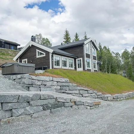 Holiday home Rolfhytta - Fosskamben 19 Sogndal