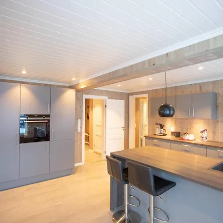 Rolfhytta - Fosskamben 19