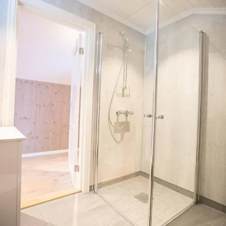 Rolfhytta - Fosskamben 19 * سوغندال