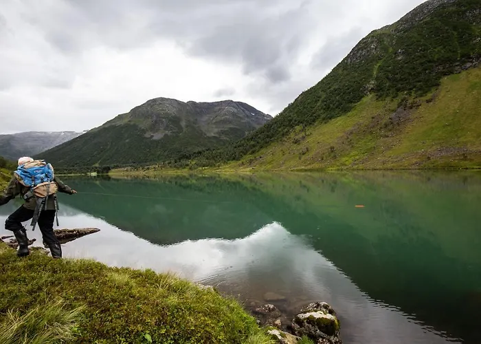 Rolfhytta - Fosskamben 19 Semesterbostad Sogndal