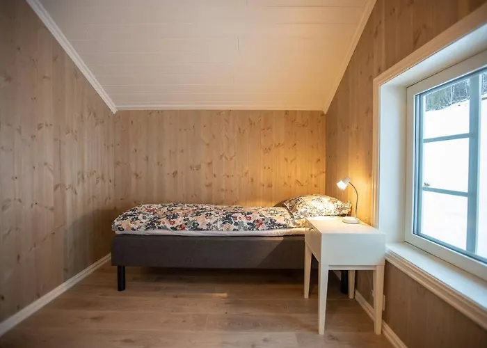 Rolfhytta - Fosskamben 19 別荘