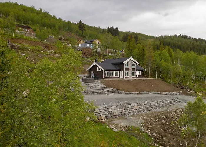 Rolfhytta - Fosskamben 19 *