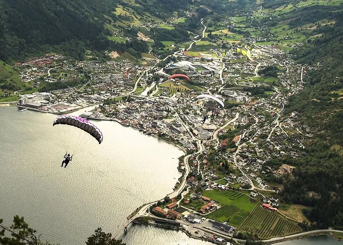 Rolfhytta - Fosskamben 19 *