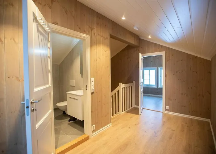 Rolfhytta - Fosskamben 19 別荘