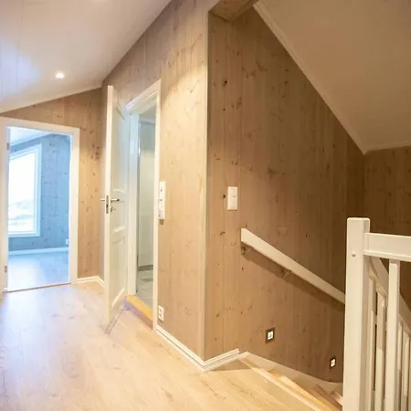 Rolfhytta - Fosskamben 19 *